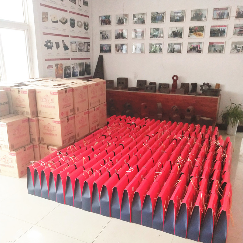 迎中秋，發(fā)禮品！洛陽順祥祝大家中秋節(jié)快樂！